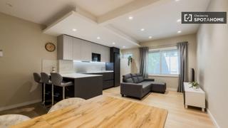 Rent Flat in Poblenou. Apartamento de 2 dormitorios en alquiler en el poblenou, barcelo