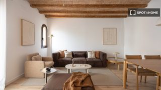 Lloguer Pis a Raval. Apartamento de 3 dormitorios en alquiler en sant antoni, barcelo