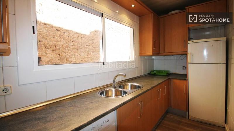 Foto f9adb848-ec2b-4ec6-af22-9c976fcafa5b. Alquiler piso modern 2 habitaciones piso cerca de la playa en el Poblenou, en Barcelona