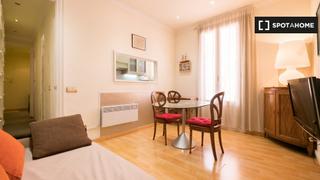 Lloguer Pis a Sagrada Família. Apartamento de 2 dormitorios en alquiler en el eixample, barcelo
