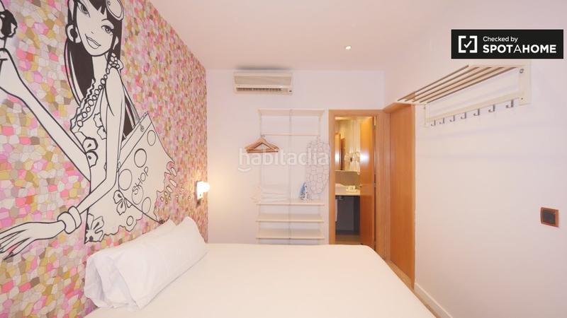 Foto 359da400-5e5b-4e70-b0d1-4b7cef86bc3c. Alquiler piso estudio en alquiler en el barrio gótico en Barcelona