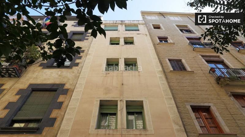 Foto ad9a2818-6b43-472b-a108-28e46bb46f39. Alquiler piso estudio en alquiler en el barrio gótico en Barcelona