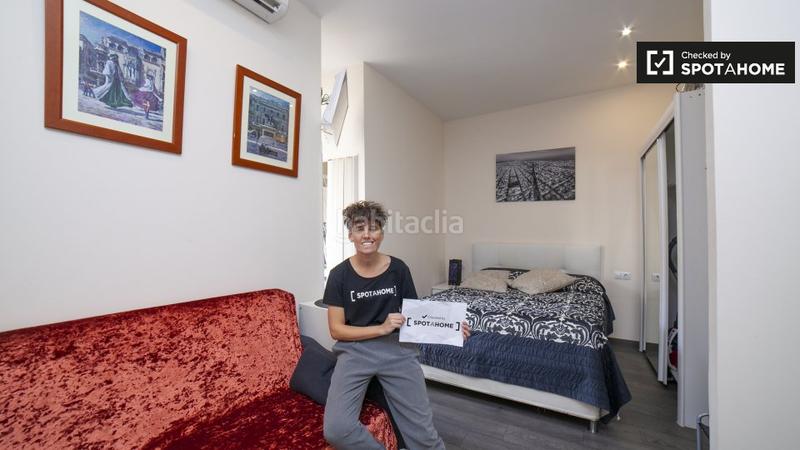 Foto 0ddabf4b-9b46-421c-9235-2088f174f420. Alquiler piso estudio compacto en alquiler en gracia, en Barcelona