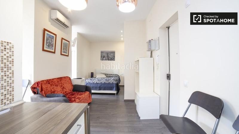 Foto 4820ab70-f0e8-47fc-be20-756b217a95d2. Alquiler piso estudio compacto en alquiler en gracia, en Barcelona