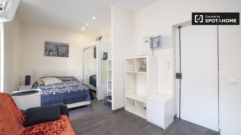 Foto 7b44ff69-f22a-4b42-b44a-6475bfdbc310. Alquiler piso estudio compacto en alquiler en gracia, en Barcelona