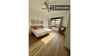 Alquiler Piso en Raval. Apartamento de 3 dormitorios en el raval, barcelona