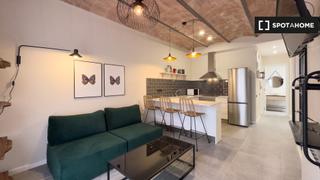 Lloguer Pis a Hostafrancs. Modesto apartamento de 2 dormitorios en alquiler en sants, barce