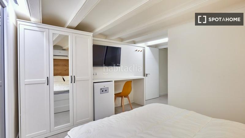 Foto 810c8148-7893-4ab5-b1ad-d1ecd7f7dffc. Affitto appartamento con riscaldamento in Raval Barcelona