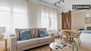 Miete Etagenwohnung in Vallcarca - Penitents. Piso en alquiler en el putget i farró, barcelona.