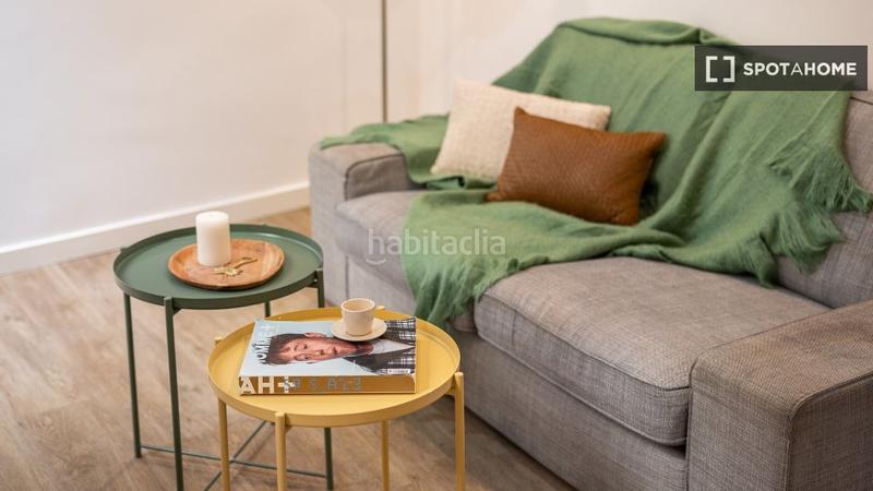 Foto b5c55da2-1a1b-4e1f-9c7d-131c2a89d414. Alquiler piso estudio en alquiler en el Raval, en Barcelona