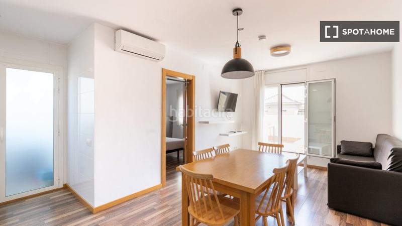 Foto 0fb3a9d3-b2e0-476f-9c60-a2d21b8fe676. Lloguer pis amb calefacció a Sagrada Família Barcelona