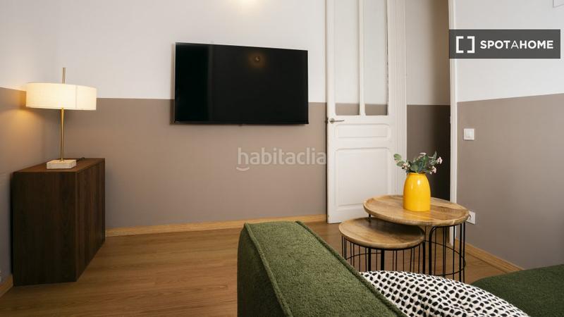 Foto 12dd55ed-d235-4cfd-8160-fd1c38a9acf4. Rent flat with heating in Vila de Gràcia Barcelona