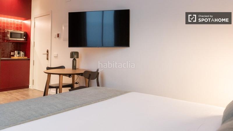Foto 0ba3a8fc-326c-48d2-b246-6da9fff35781. Alquiler piso estudio en alquiler en la dreta de leixample, . en Barcelona