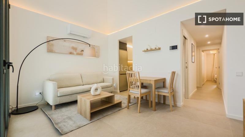 Foto f1895b9f-3b2b-441e-a20d-7bbe5a2952e4. Lloguer pis amb calefacció a El Poble Sec - Parc de Montjuïc Barcelona