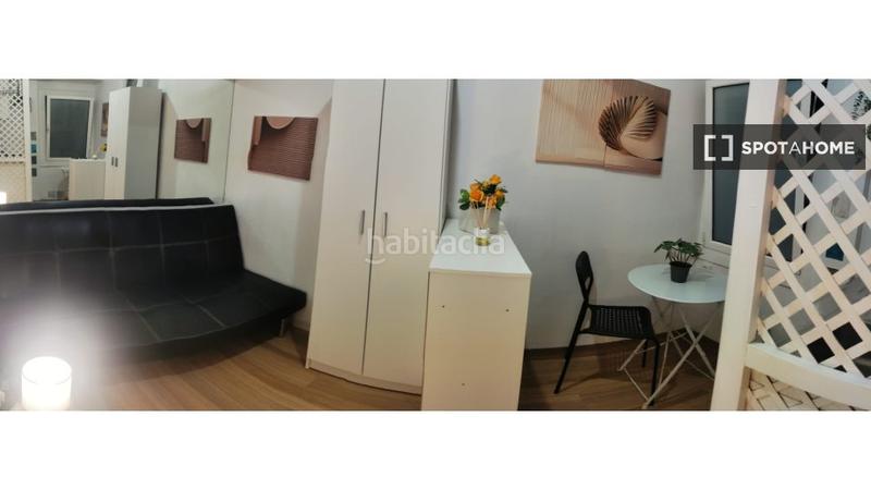 Foto e73e13f8-1585-4b96-8a37-d5e0fc956390. Rent flat with heating in Barri de les Corts Barcelona