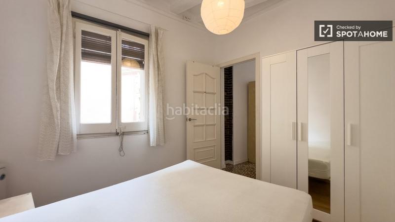 Foto e62604a3-0362-43d8-9485-f1dea5e0d00d. Rent flat with heating in Raval Barcelona