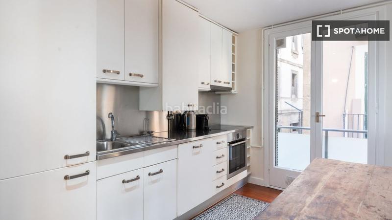 Foto 99a013f0-8569-4ed1-a0f9-6d32c76618ee. Lloguer pis amb calefacció a St. Pere - Sta. Caterina - El Born Barcelona