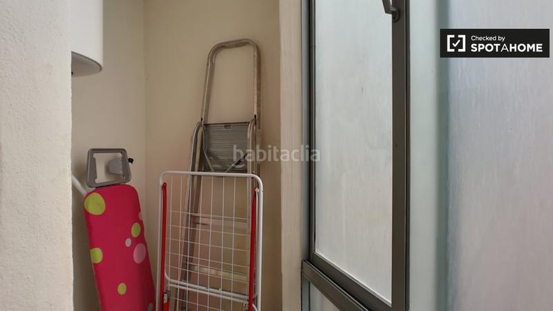 Foto efc3e083-d998-4a08-ba98-111014323346. Lloguer pis amb calefacció a Raval Barcelona