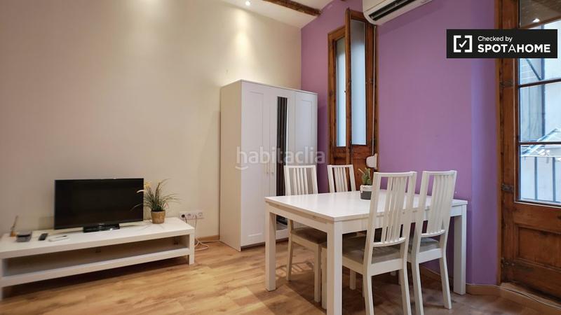 Foto 9a80b7a9-895c-43ef-bc80-83a154e31050. Miete etagenwohnung mit heizung in Raval Barcelona