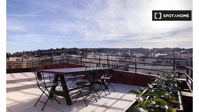 Foto 78c26d26-8df2-4648-8509-aff6983739aa. Lloguer pis amb calefacció a El Poble Sec - Parc de Montjuïc Barcelona