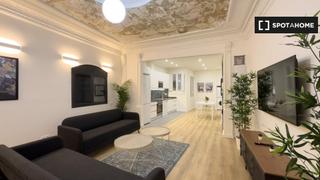 Location Appartement à Raval. Piso de 7 habitaciones en alquiler en el raval, barcelona