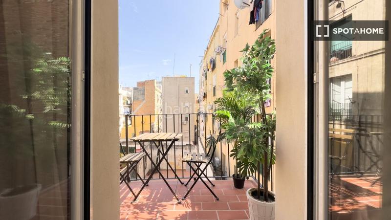 Foto 363ee4c2-3487-4e50-89d3-9f2bdb5de0e0. Rent flat with heating in Raval Barcelona