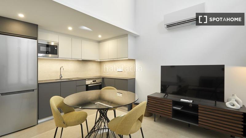 Foto 1b3659ee-874b-4e24-a625-659bf51b84bf. Lloguer pis amb calefacció a El Poble Sec - Parc de Montjuïc Barcelona