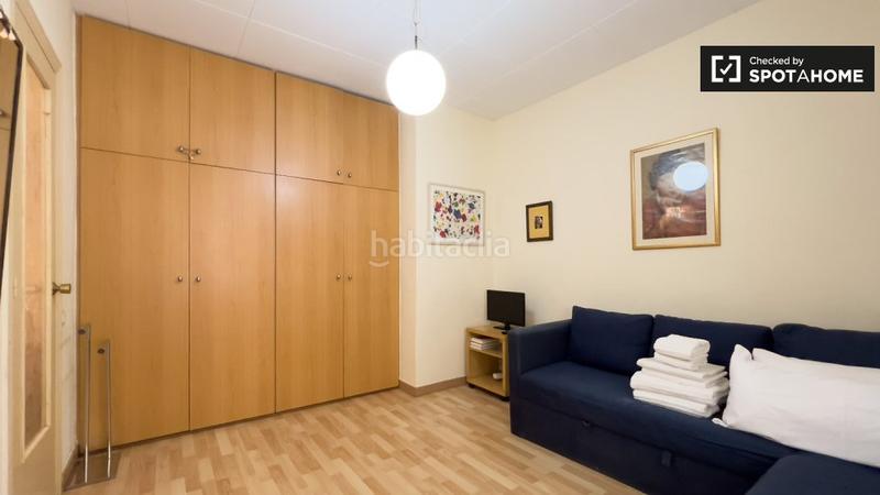 Foto 88fd2112-a05f-4790-a4d2-16aaec338f02. Alquiler piso estudio en alquiler en el poble sec, en Barcelona