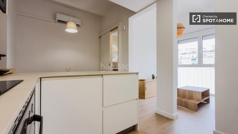 Foto c3d42694-951d-491f-b2d3-586e5b612e70. Alquiler piso  de 2 habitaciones en alquiler en Barcelona