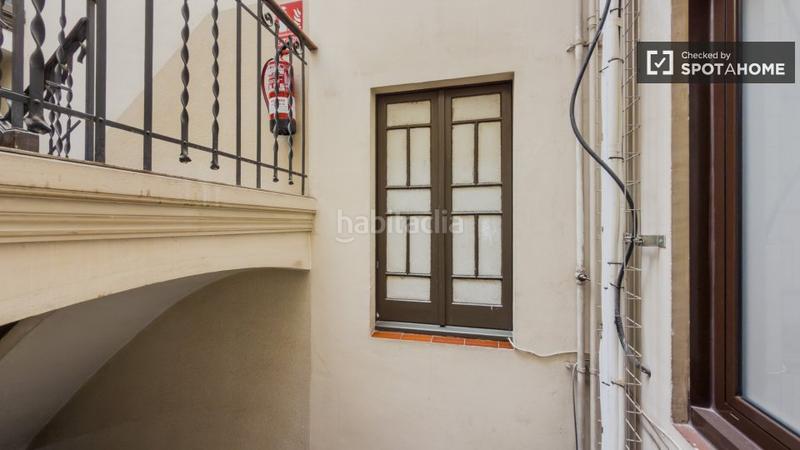 Foto c6a170eb-1ee8-4065-beda-0fb864958b27. Alquiler piso  de 2 habitaciones en alquiler en Barcelona