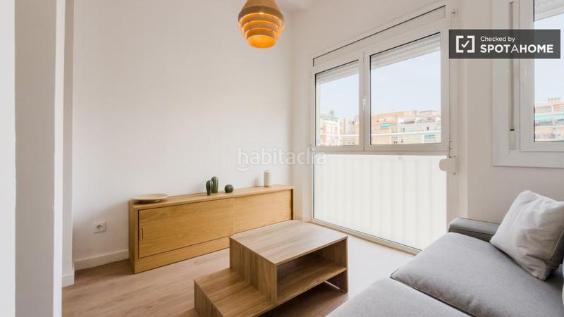 Foto ced3bdd7-44e8-4d35-a1c0-a10cf9ce8370. Rent flat with heating in El Camp d´en Grassot i Gràcia Nova Barcelona