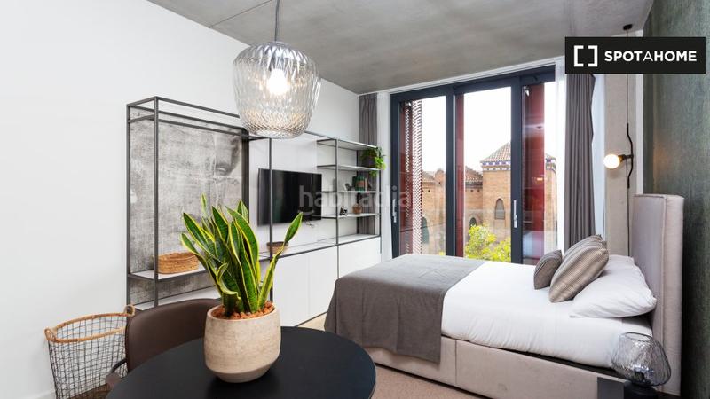 Foto 9fb5dcf2-fab8-4280-b62b-8ae18886d5ac. Alquiler piso estudio amueblado en un coliving en Barcelona