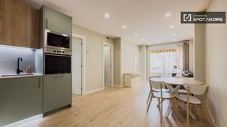 Lloguer Pis a El Poble Sec - Parc de Montjuïc. Apartamento de 3 habitaciones en alquiler en el poble sec, barce