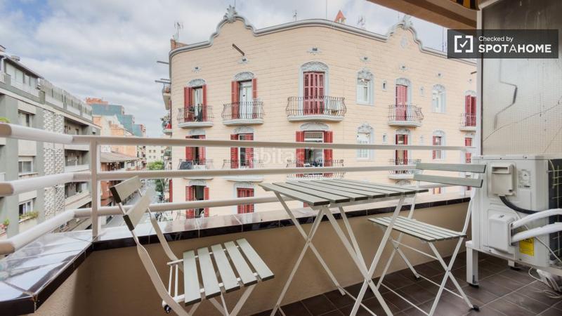 Foto 5ec7e099-914b-442b-9075-15c611562f8b. Alquiler piso  en alquiler de 3 habitaciones en el poble sec, . en Barcelona