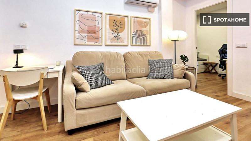 Foto a886d729-581a-4e50-a86d-f26e10110e54. Lloguer pis amb calefacció a Poblenou Barcelona