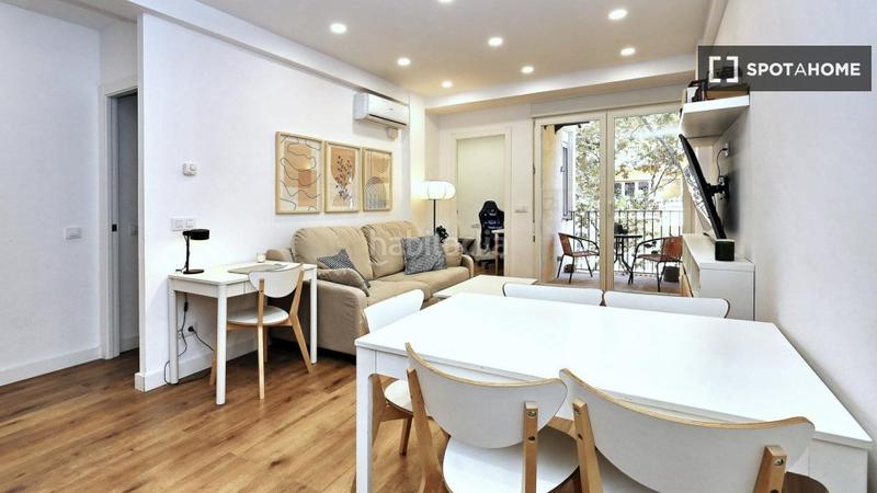 Foto 55bb02fb-4d65-40f1-875e-4aa8104e187a. Rent flat with heating in Poblenou Barcelona