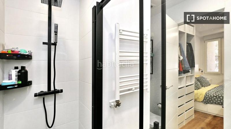 Foto a4dc2062-cc4a-49c7-ac26-72847eb6ccff. Rent flat with heating in Poblenou Barcelona