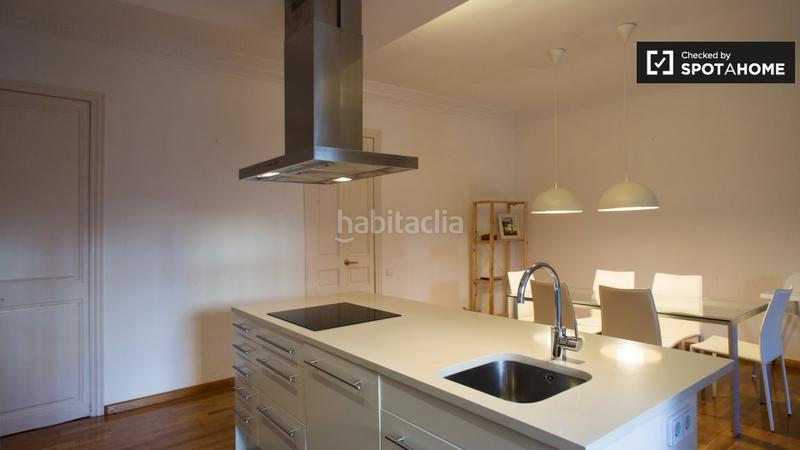 Foto 8118cfc9-562b-4f6b-a4ff-76baa5a70bc4. Miete etagenwohnung mit heizung in La Nova Esquerra de l´Eixample Barcelona