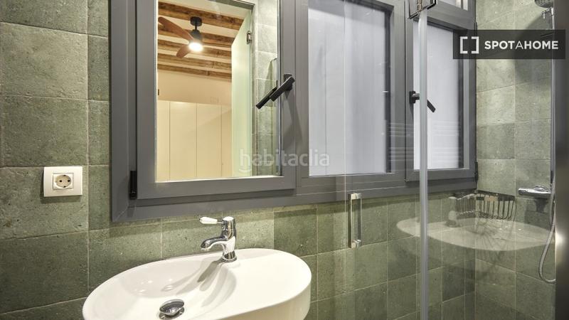 Foto ffdd0981-8234-4dc1-a33b-b9ffec9fdcc7. Rent flat with heating in Raval Barcelona