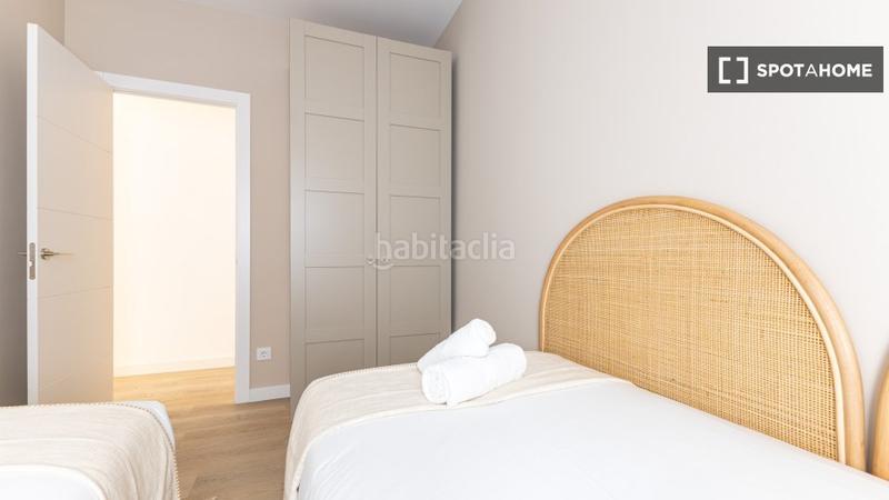 Foto d2863833-1c4b-48d7-adba-ff8e140d7ca3. Alquiler piso  en alquiler de 3 habitaciones en la Sagrada Família, . en Barcelona