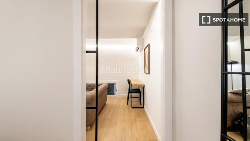 Foto 2bdcd9ff-9679-470f-be6b-f41b8562fd53. Alquiler piso estudio en alquiler en santsbadal, en Barcelona