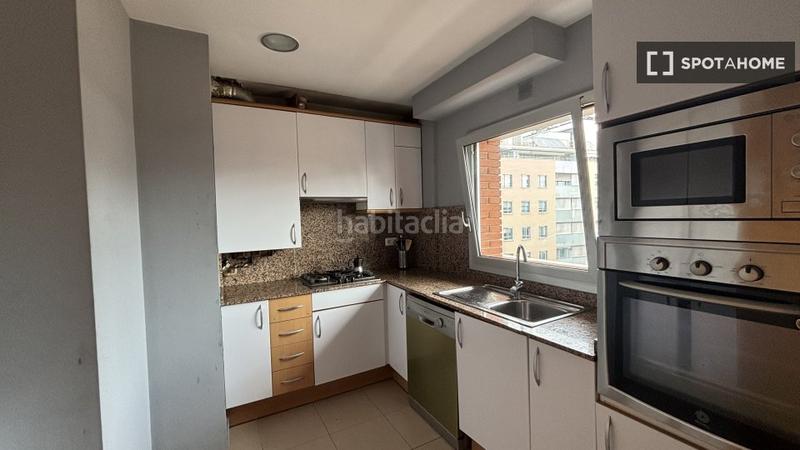 Foto d77b3a37-c6cc-4c6f-aabf-74f071476af5. Rent flat with heating in Santa Eulàlia Hospitalet de Llobregat (L´)