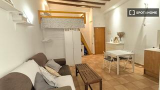 Miete Etagenwohnung in Gòtic. Estudio en alquiler en el gòtic, barcelona