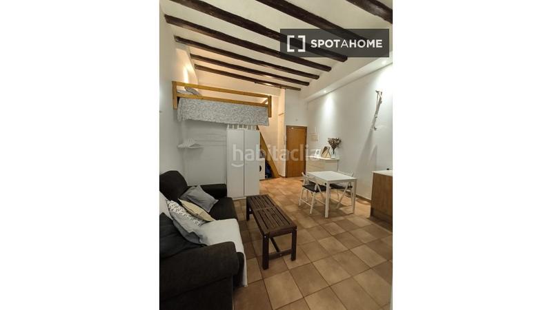 Foto 78bed6e5-3ba3-48ae-8bfe-8196e9a62f79. Miete etagenwohnung mit heizung in Gòtic Barcelona