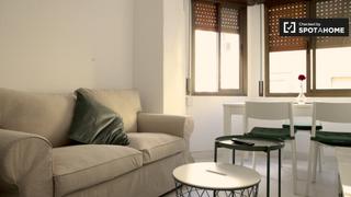 Location Appartement à Santa Eulàlia. Apartamento luminoso de 3 dormitorios en alquiler en barcelona