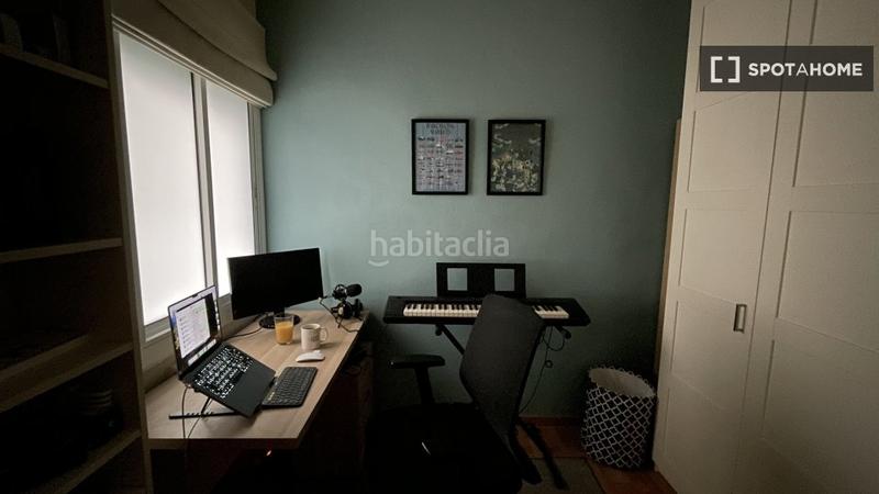 Foto b3d73f52-0649-4c4d-b5f3-1a213df0247d. Alquiler piso  en alquiler de 2 habitaciones en el Guinardó, en Barcelona