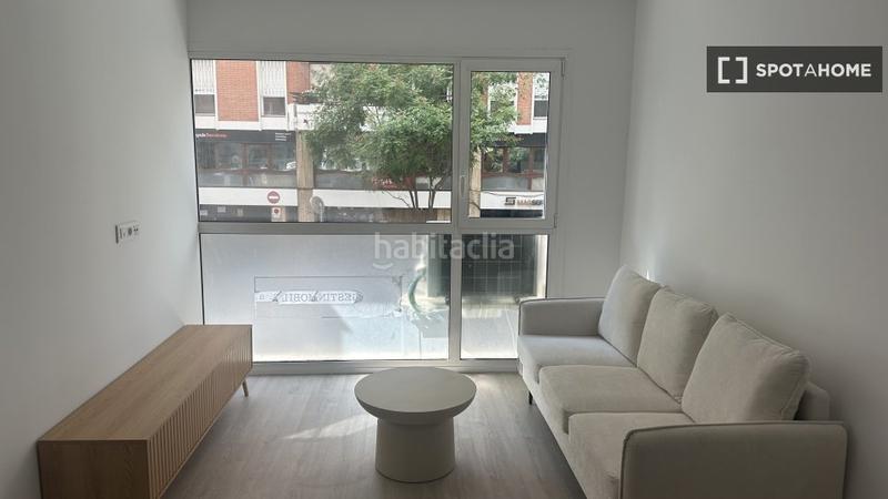 Foto 9c2042df-63b2-47bb-9897-361f52c9dff7. Alquiler piso  de 3 habitaciones en alquiler en gracia, . en Barcelona