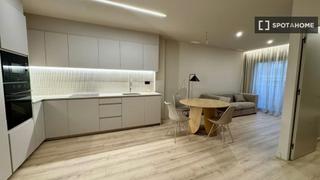 Lloguer Pis a Riu Sud. Apartamento de 1 dormitorio en alquiler en santa coloma, barcelo