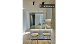 Lloguer Pis a Riu Sud. Piso en alquiler de 3 habitaciones en santa coloma de gramenet