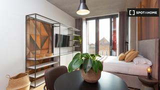 Lloguer Pis a Fort Pienc. Estudio amueblado en un coliving en barcelona
